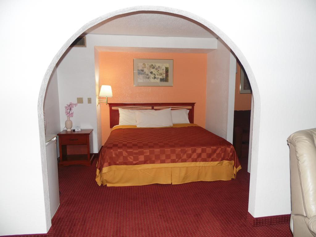 American Inn & Suites Boone Værelse billede