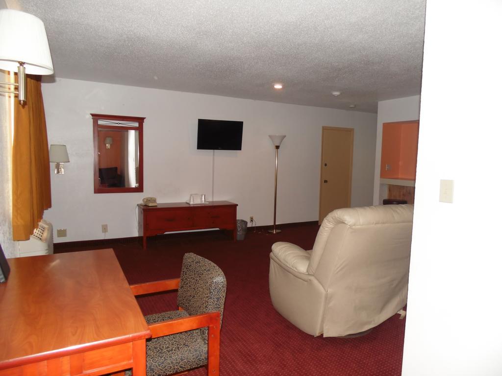 American Inn & Suites Boone Værelse billede